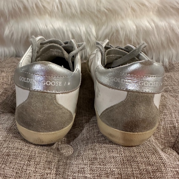 Golden Goose Superstar Sneaker - Picture 3 of 4